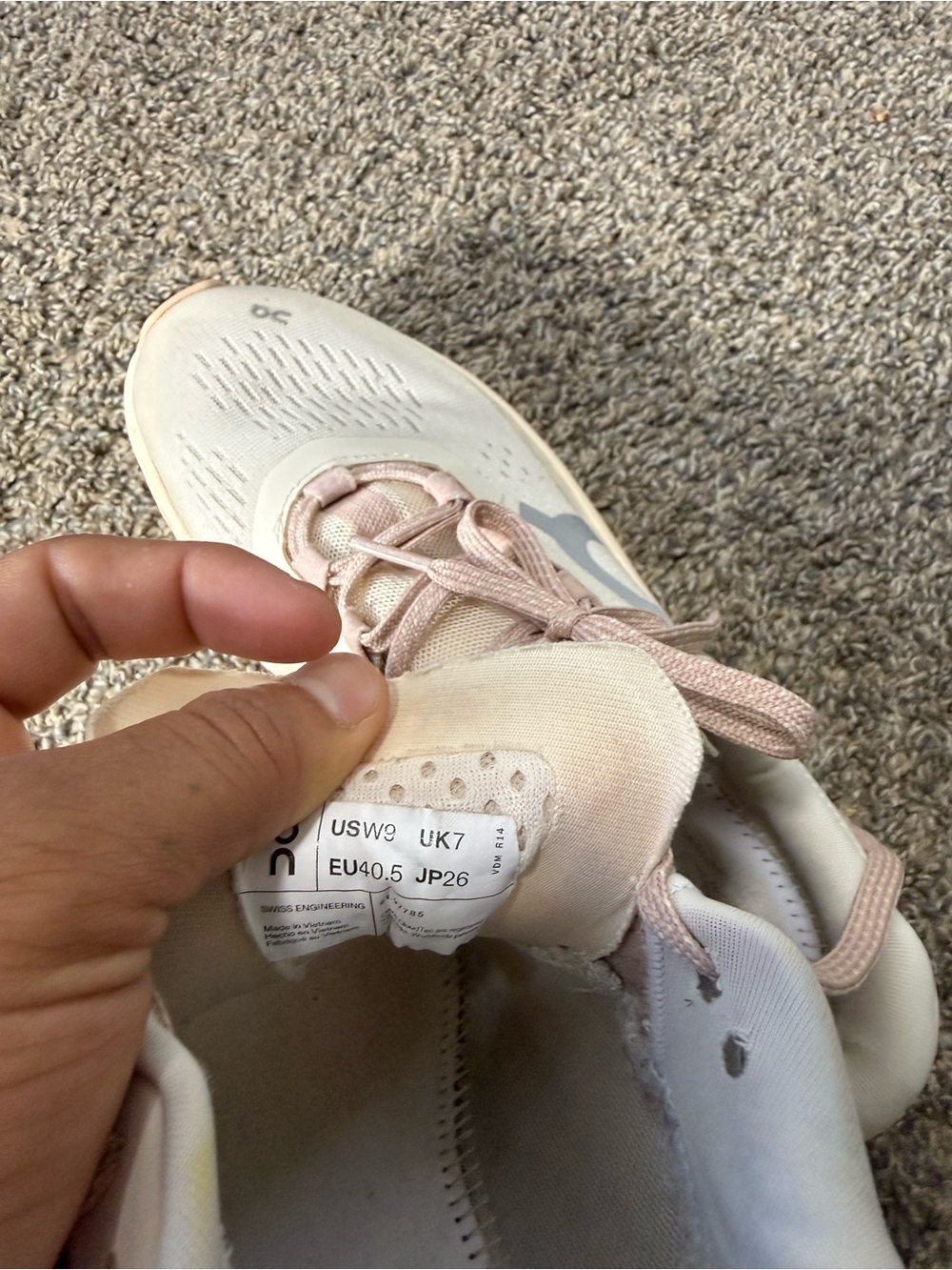 On clouds Women's Cloudvista Running Shoes in Cream and Light Pink - Picture 6 of 6